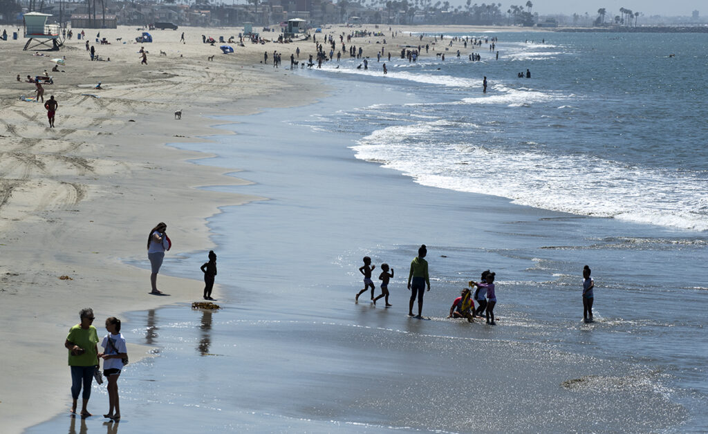 Report ranks beach near Belmont Pier as fourth worst in state for water
