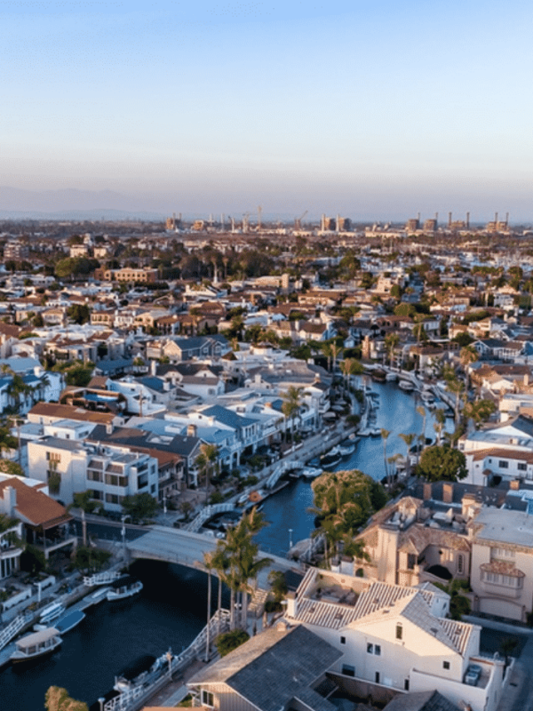 Long Beach will smoke test the sewer system on Naples; here’s what that means