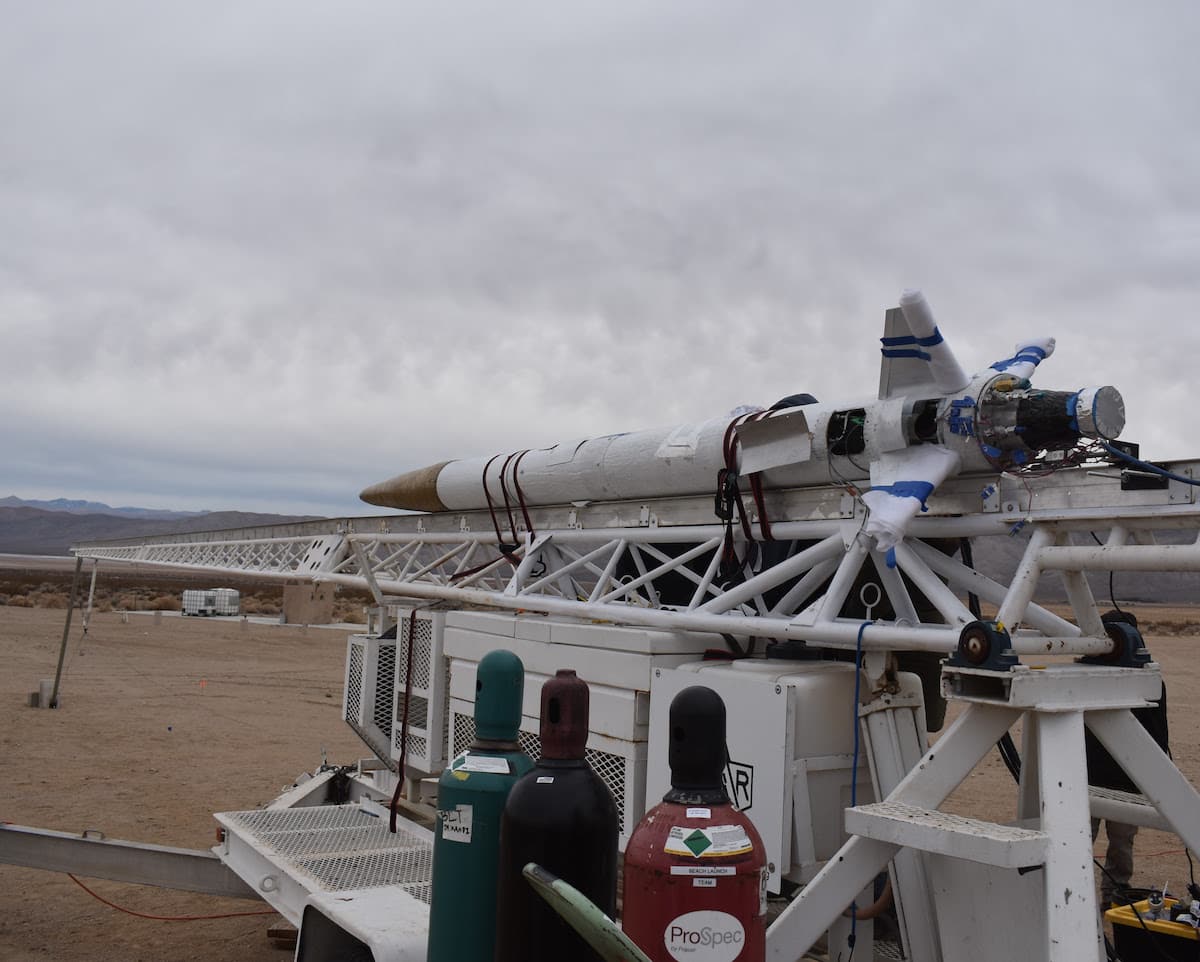 CSULB students launch ‘a new era for rocketry at the Beach’ • Long