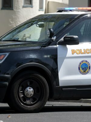 Bicyclist killed by speeding hit-and-run driver on Second Street, Long Beach police say