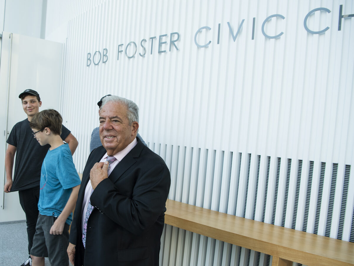 Bob Foster, pivotal former mayor who led Long Beach through recession, dies at 78