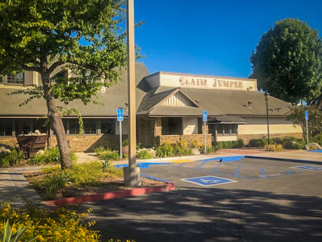 Claim Jumper permanently closes Long Beach location • the Hilo