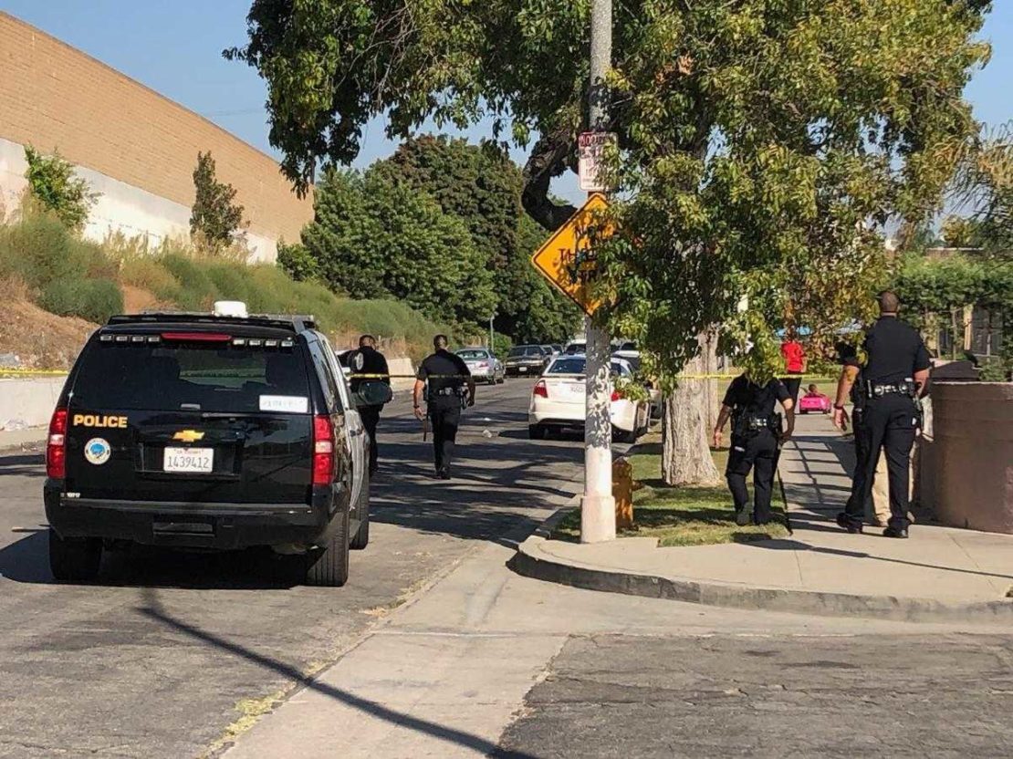 Police swarm neighborhood after shooting at North Long Beach apartment ...