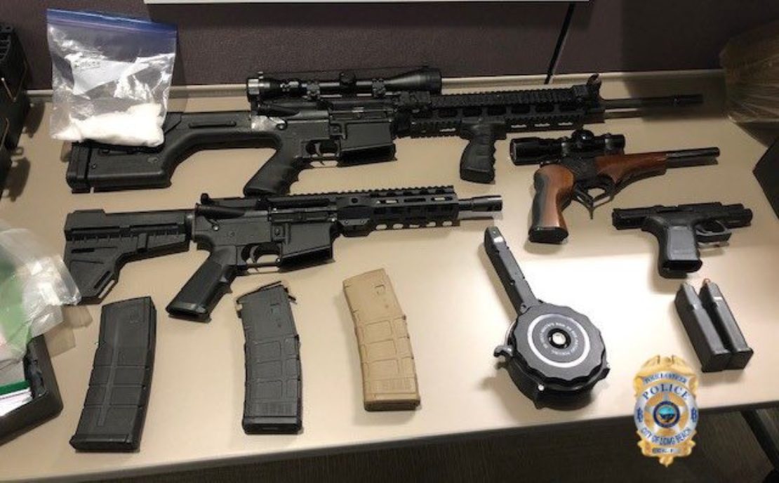 Traffic stop leads police to guns, drugs and thousands of rounds of ...