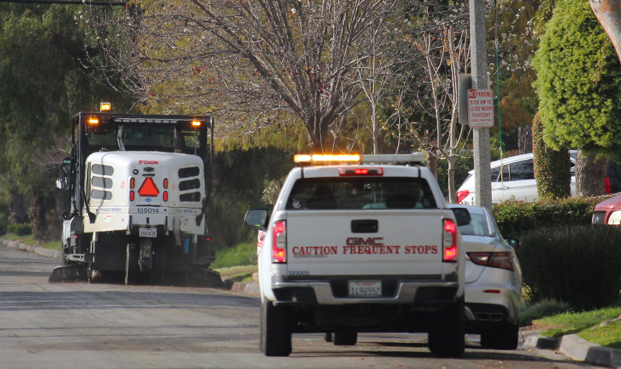 Long Beach likely to hold off developing street sweeping alert system