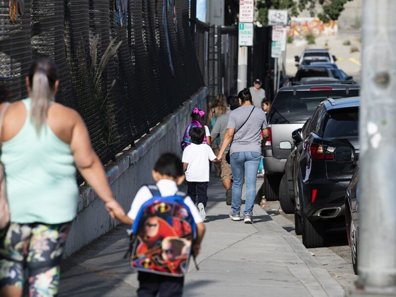 Parents walk their kids to Edison Elementary School on the first day of school in Long Beach August 29, 2018. Photo by Thomas R Cordova/Safe Streets