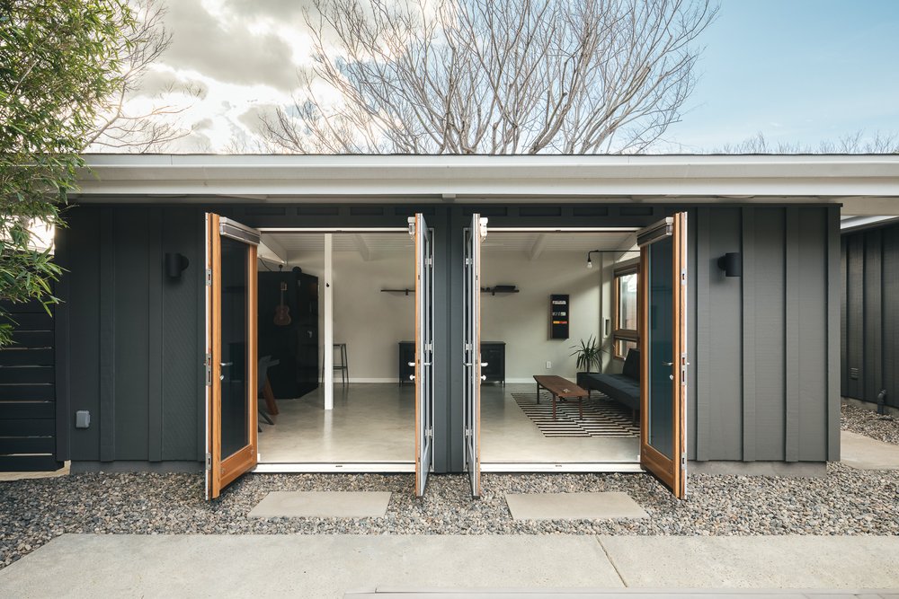 It's still the mid-century era in the East End's Ranchos - Vimarsana News