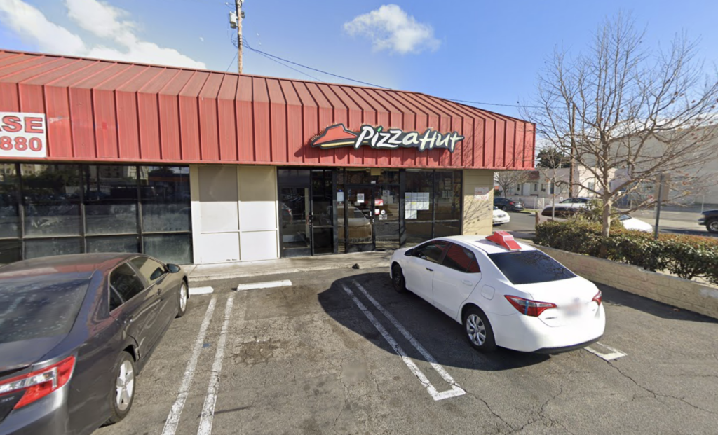 A Google Maps screenshot of a Pizza Hut location at 1702 Long Beach Blvd.