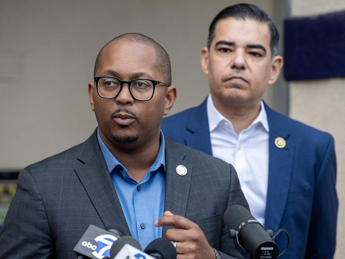 Long Beach City Council throws its support behind Newsom’s Prop. 50 redistricting plan