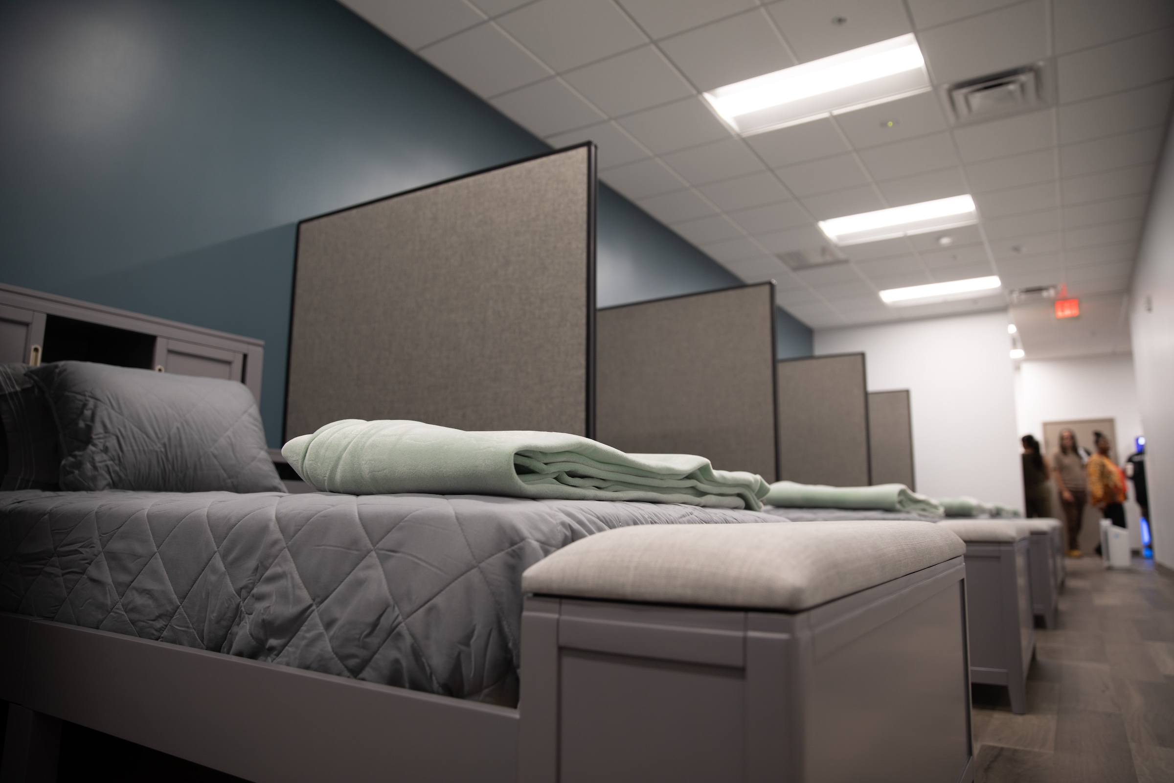 Long Beach opens shelter and resource center for homeless youth • Long ...