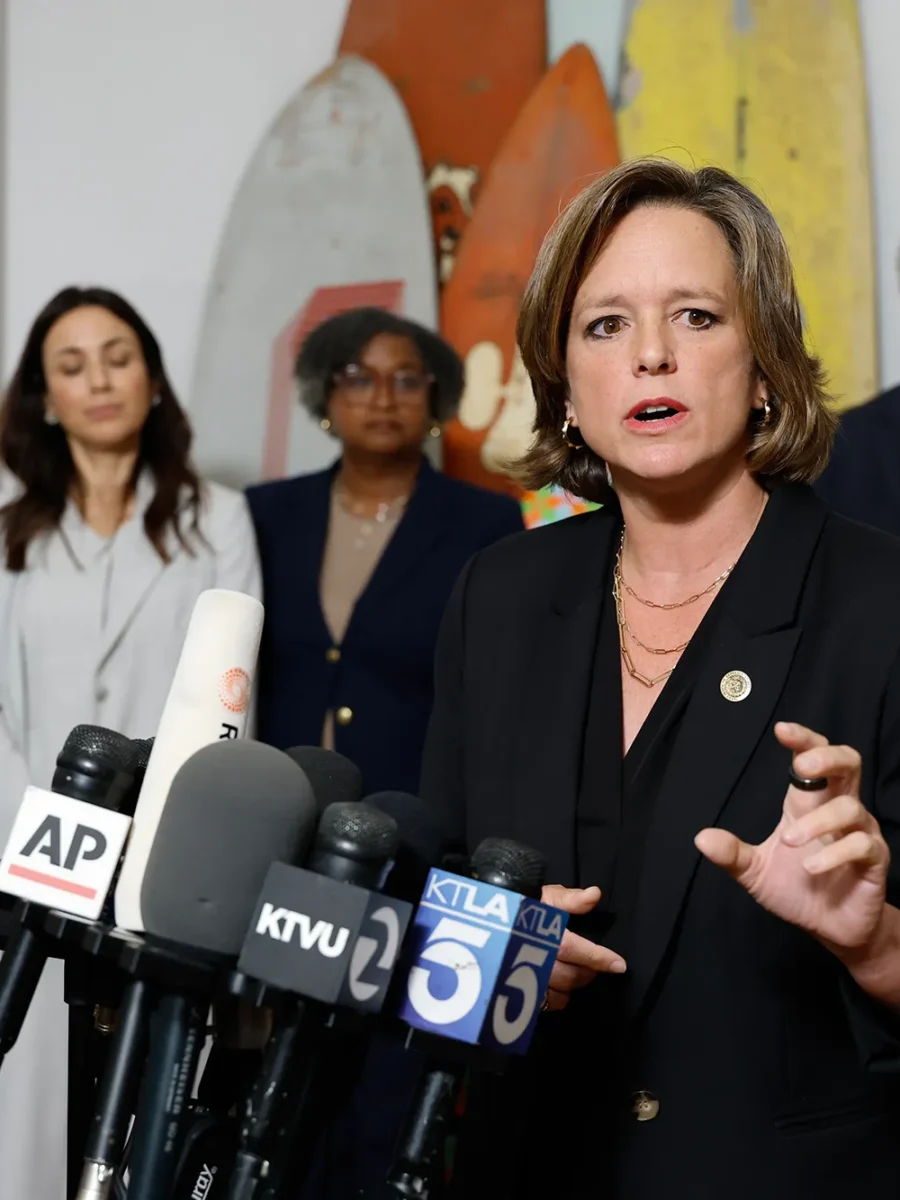 Texas Democrats embrace Newsom’s redistricting rebuttal as California draws new map