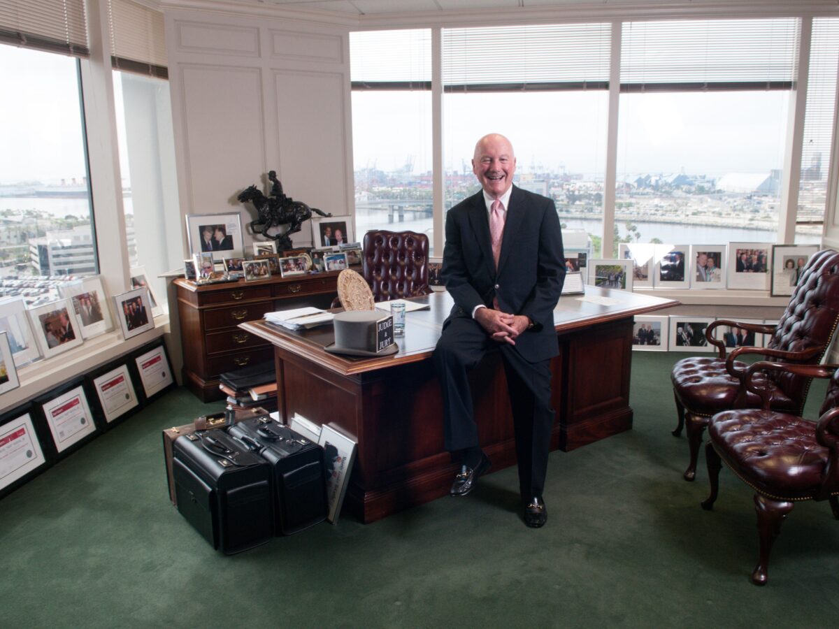 Skip Keesal, elite attorney behind Long Beach’s most renowned law firm, dies at 86 
