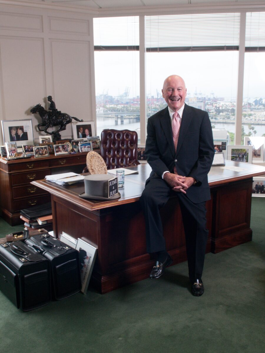 Skip Keesal, elite attorney behind Long Beach’s most renowned law firm, dies at 86 