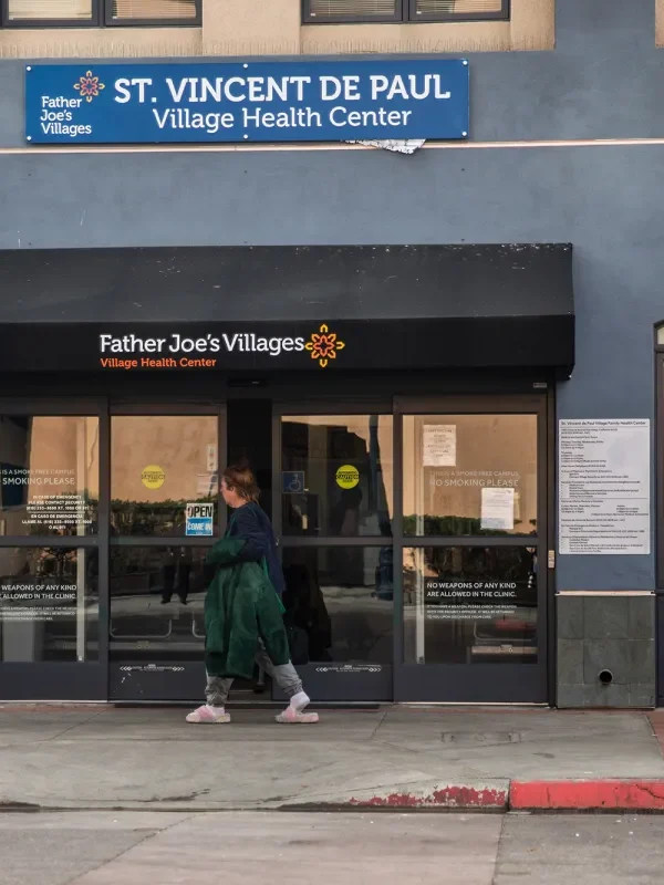 Newsom vetoes bill for sober homeless housing