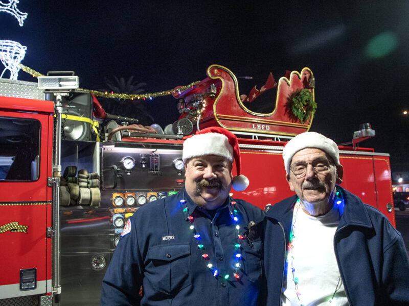 Gather ’round for a true Long Beach Christmas tale: The firefighters who saved Santa’s sleigh