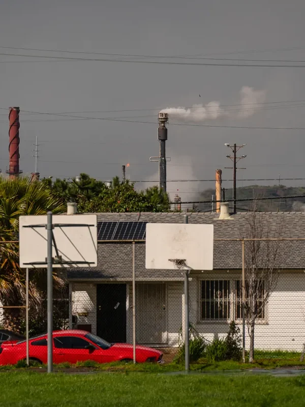 $6 gas and refinery fears collide with California’s climate ambitions
