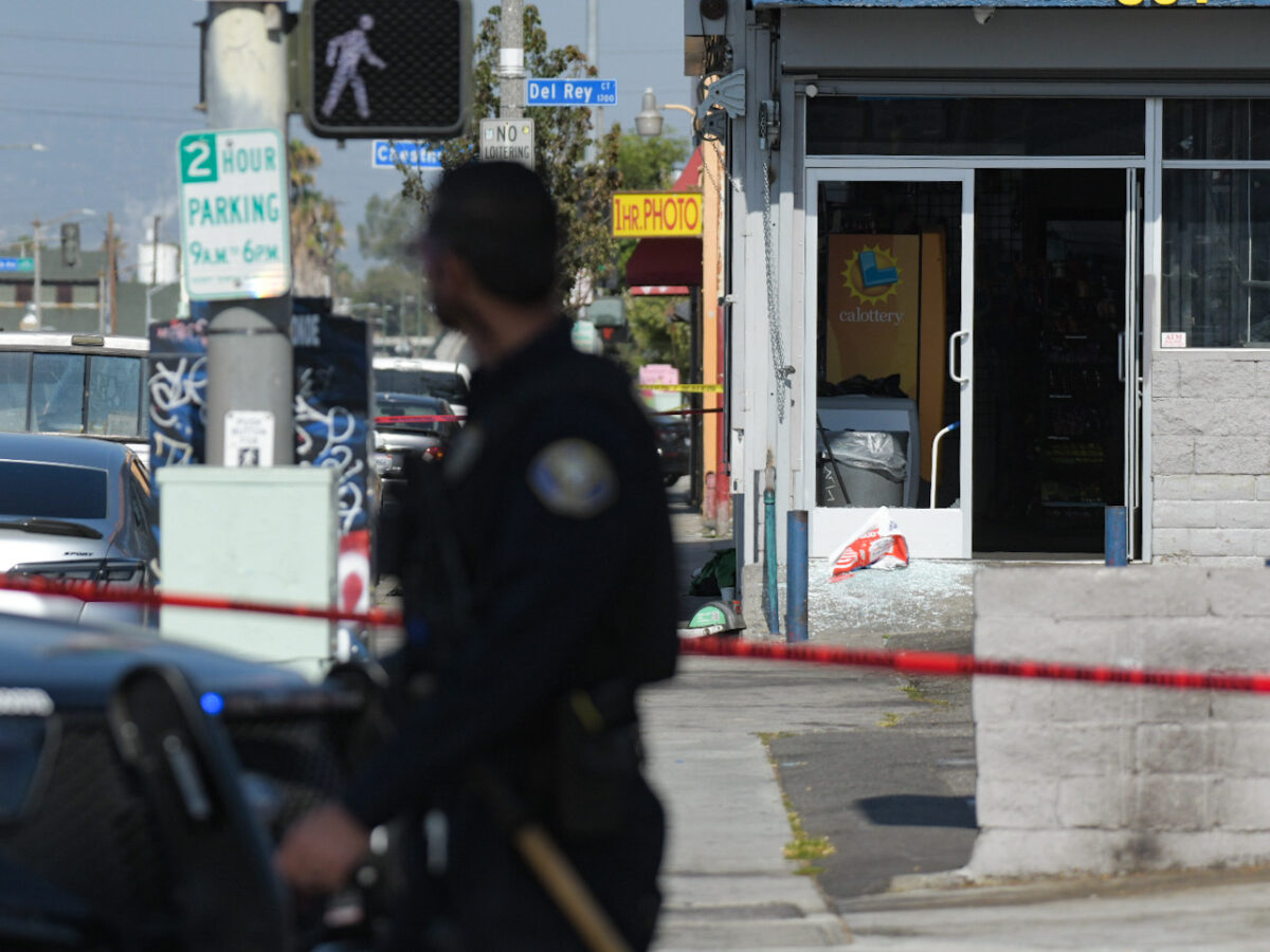 Long Beach police investigate double shooting Friday morning