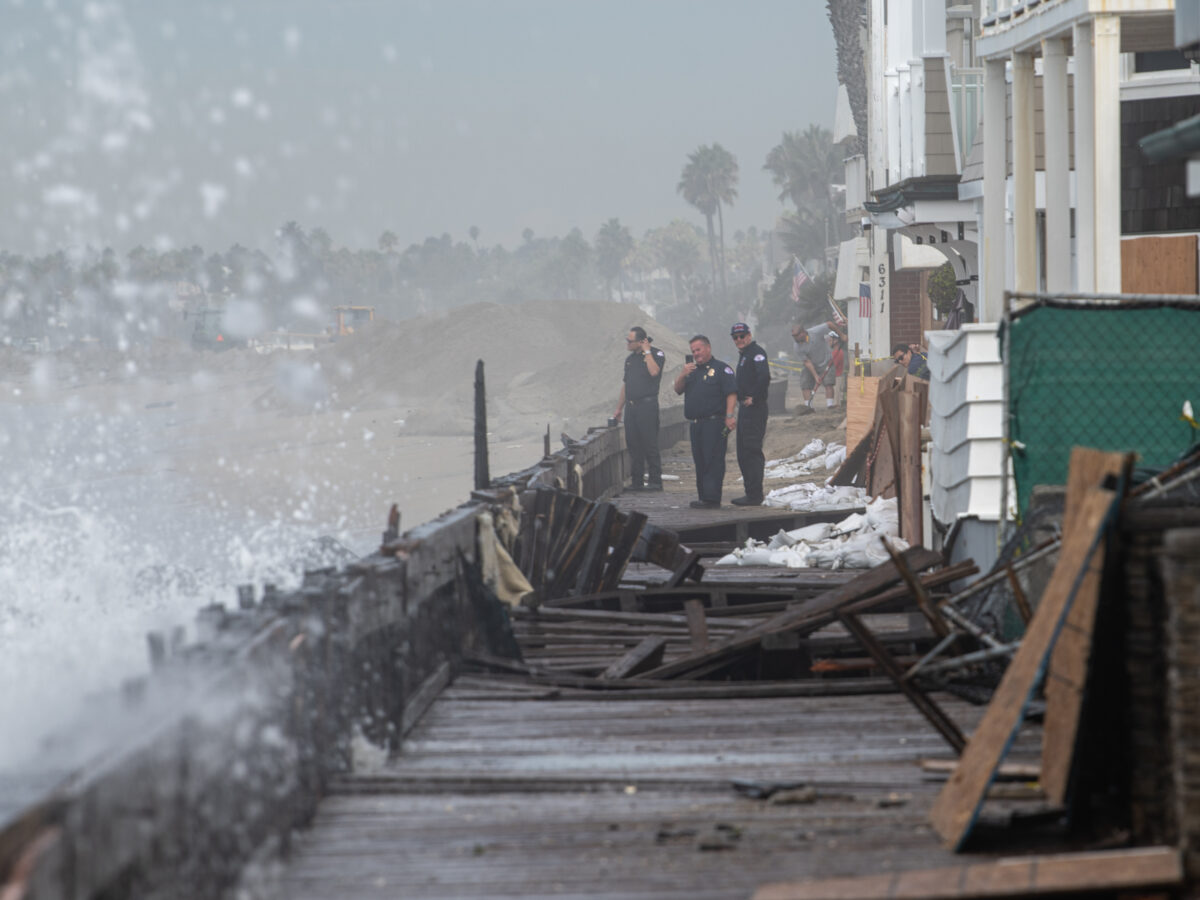 Homes evacuated on Long Beach Peninsula after damage from hurricane-driven waves