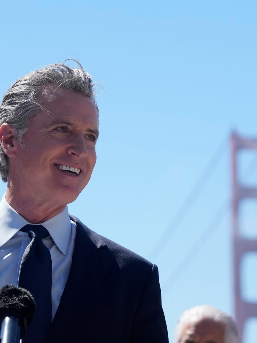 Newsom vetoes bill that would have penalized using smart glasses to secretly record people